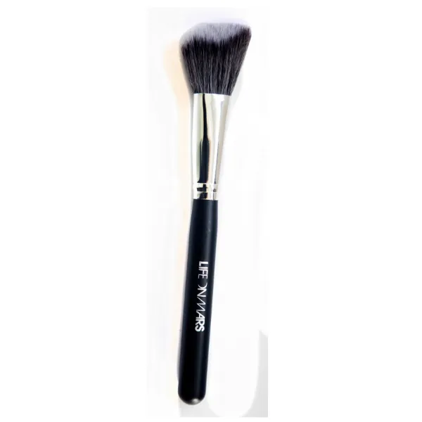 Angled Blush Brush