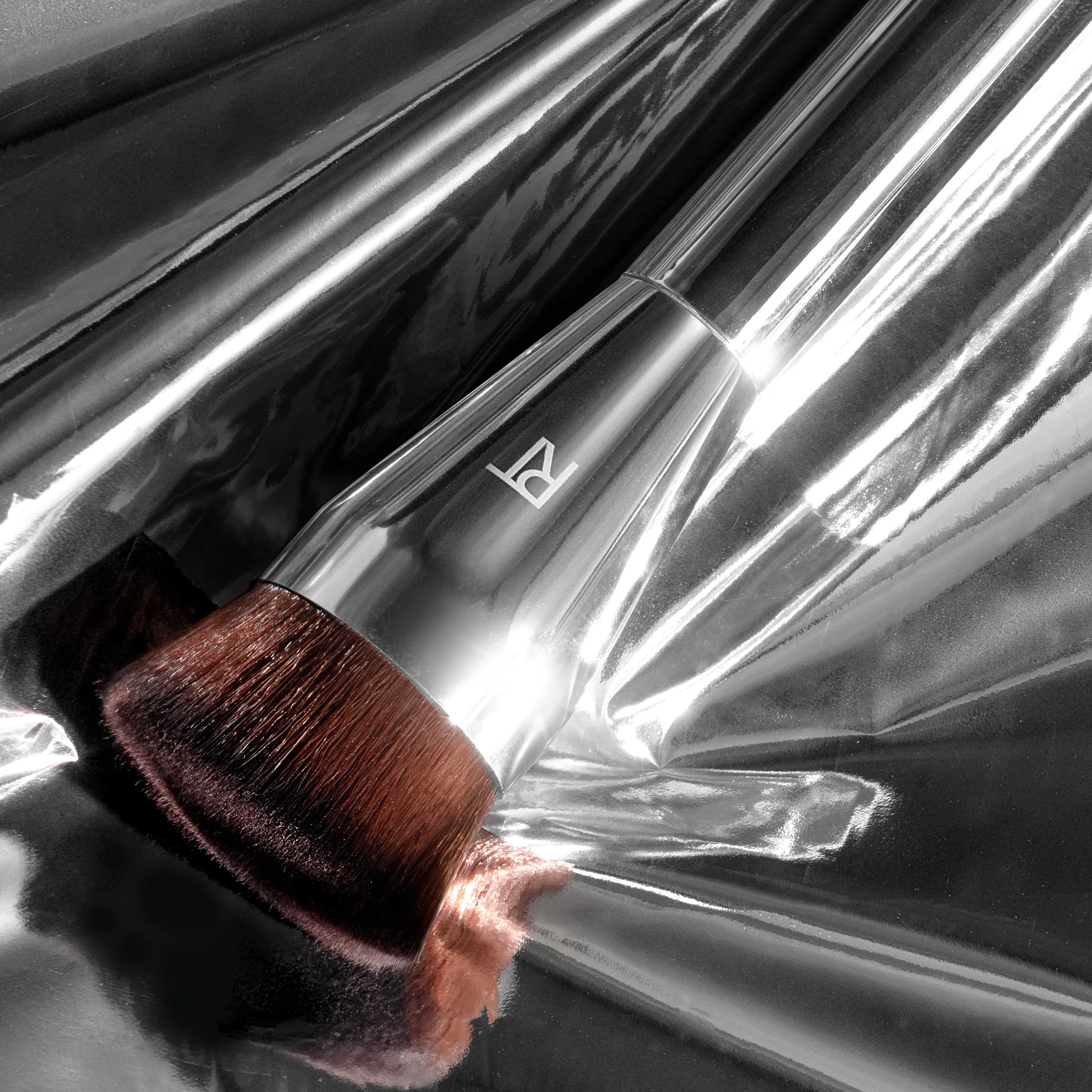 Chrome Era Infinite Glow Base Brush