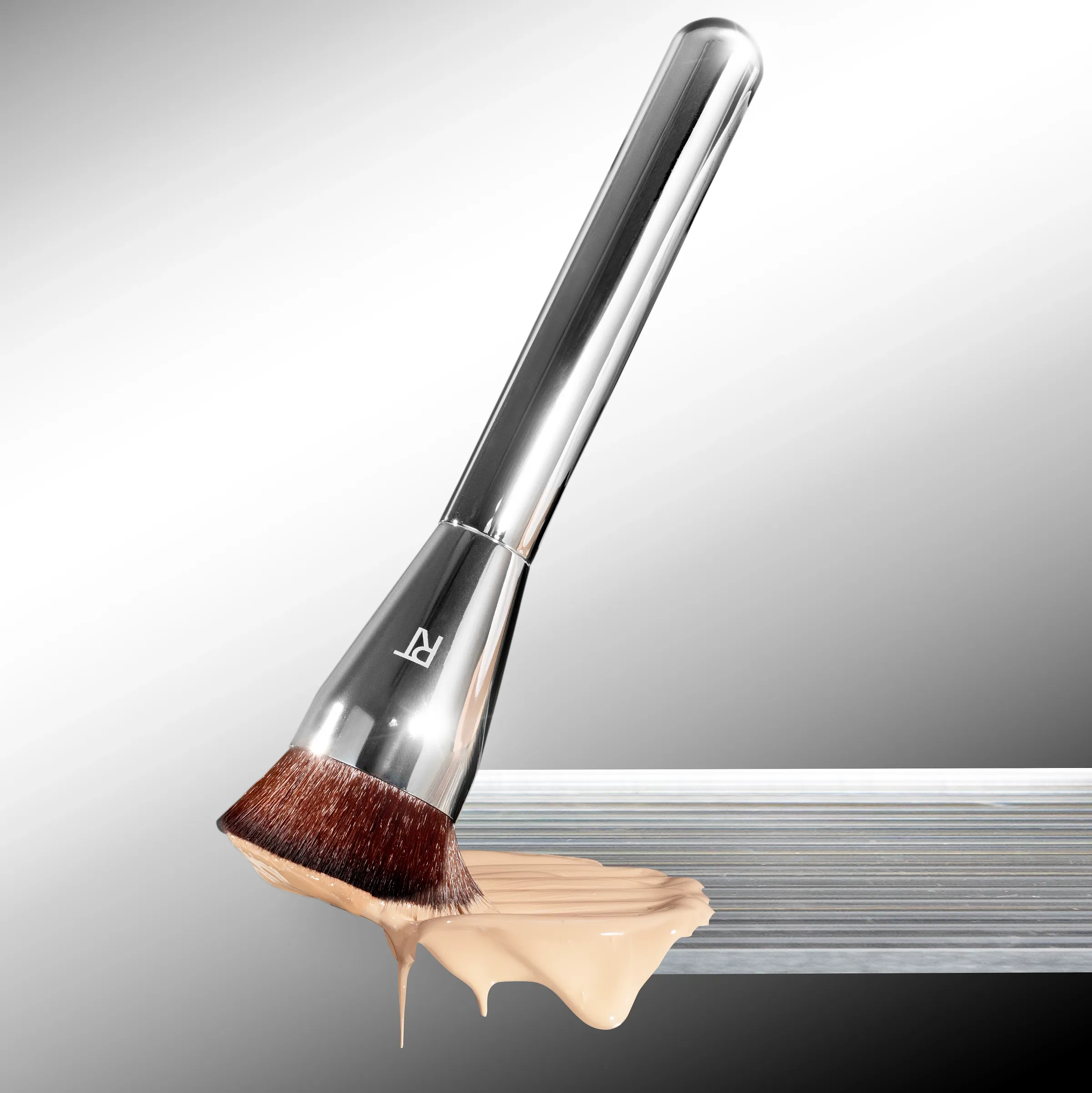 Chrome Era Infinite Glow Base Brush