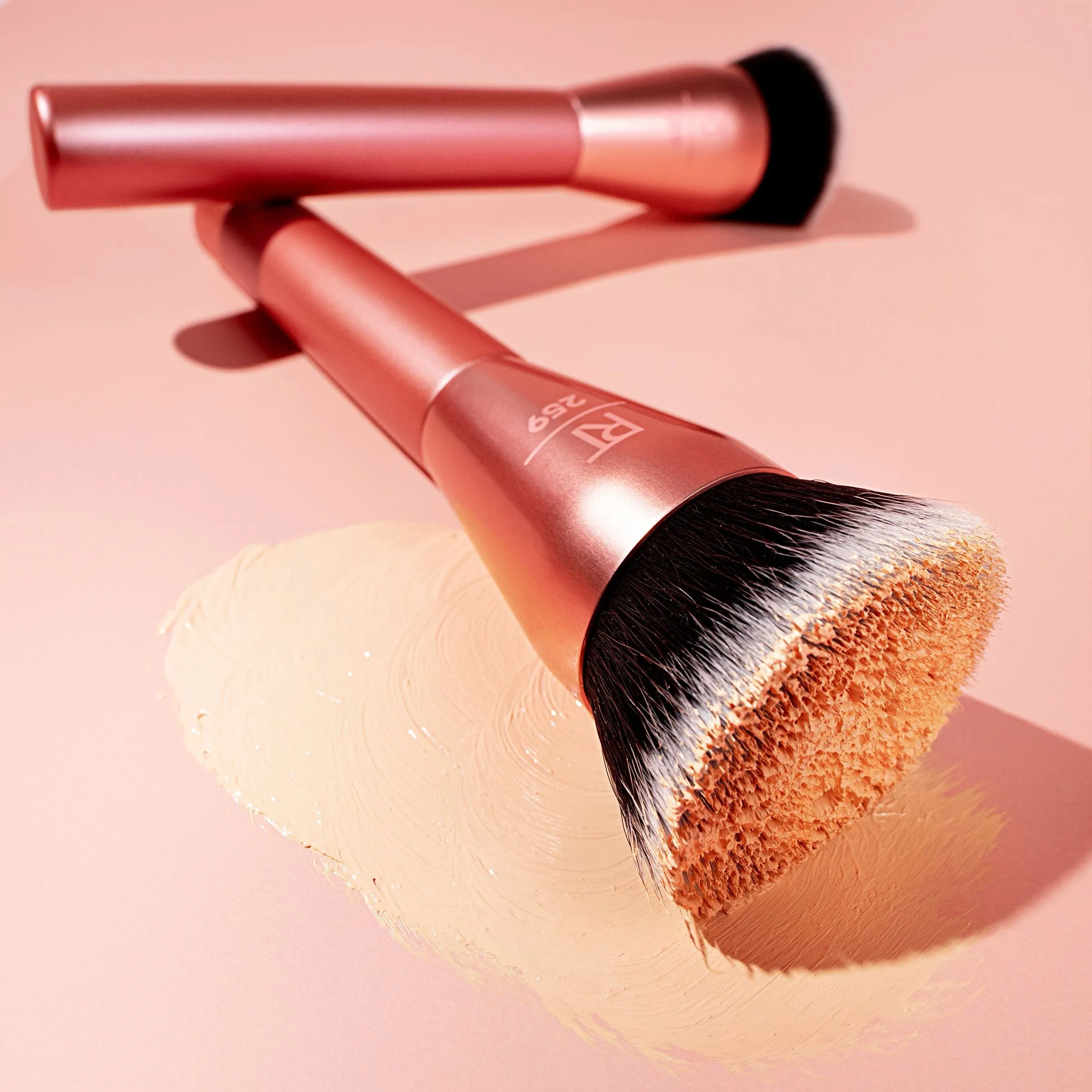 Glow Round Base Makeup Brush