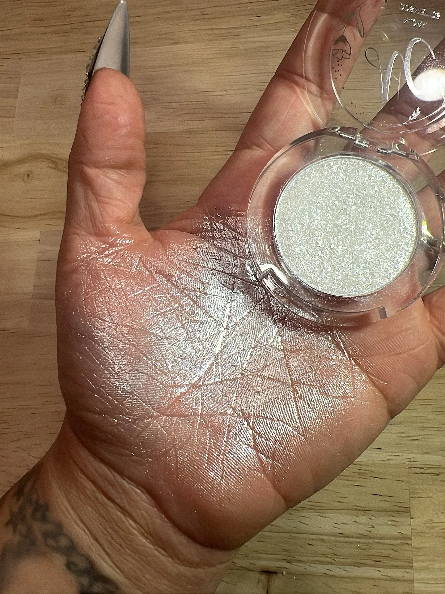 Pearl Multi-Chrome Highlighter